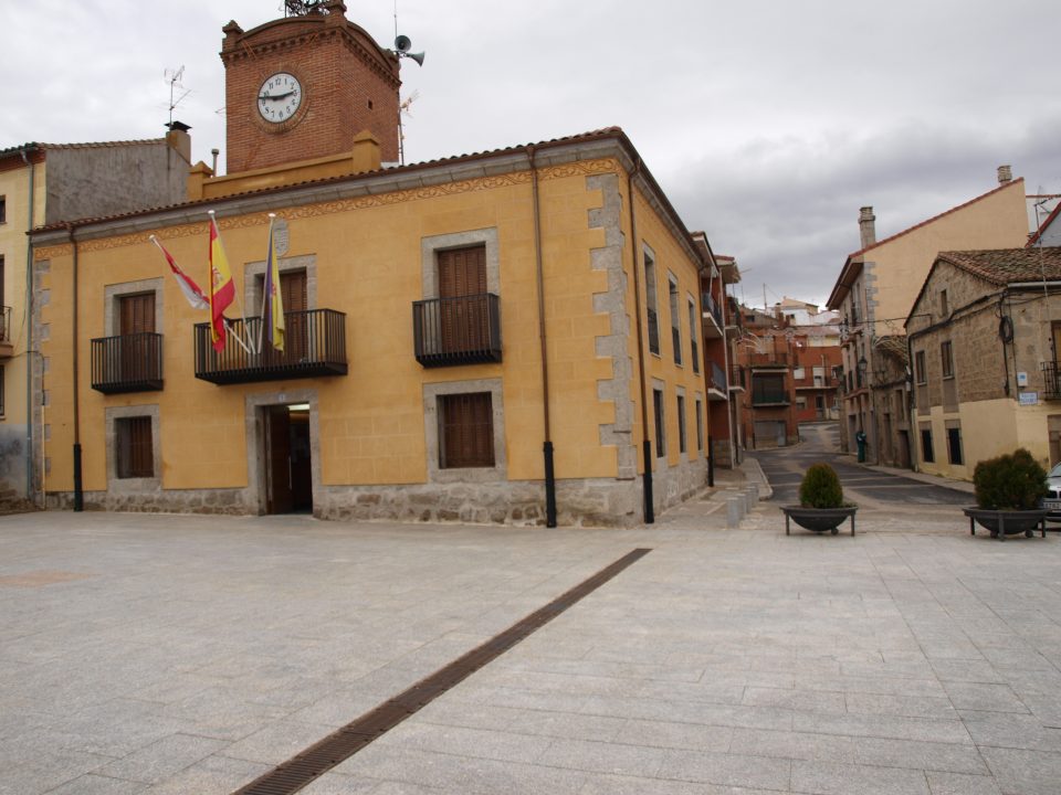 QUÉ VISITAR Ayuntamiento de Burgohondo